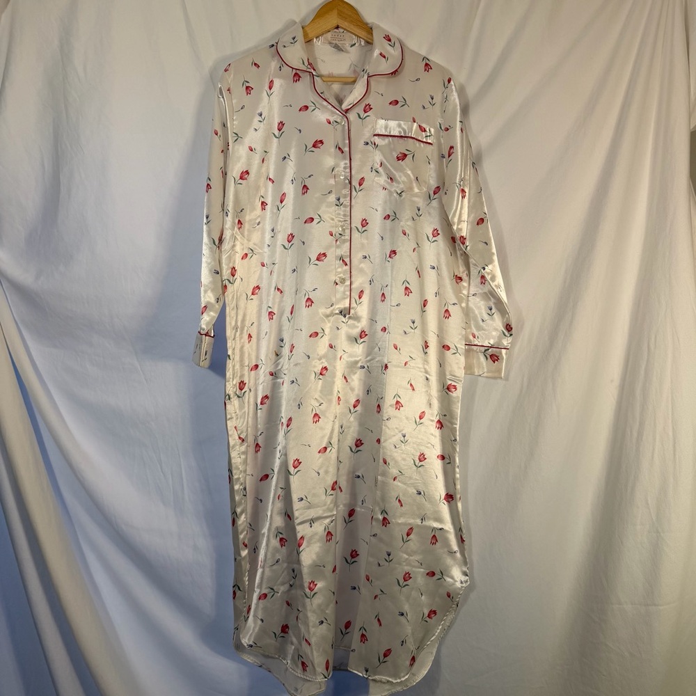 Elegant White Floral Women's Pajama Gown